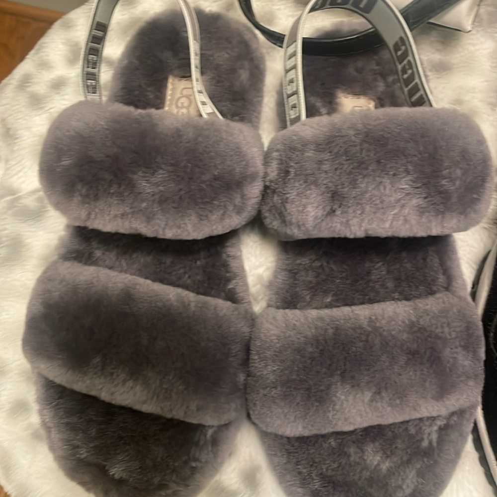 Gray Ugg Slides Size 8 New Without Tags - image 1